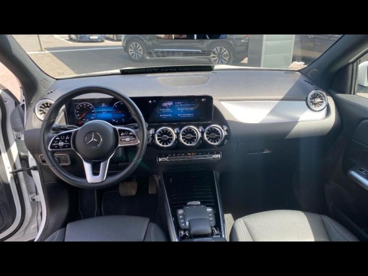 Photo du v&eacute;hicule 11 / 18