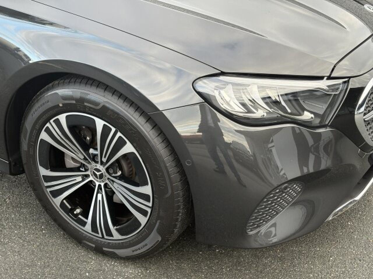 Mercedes-Benz E-Klasse – Bild 18