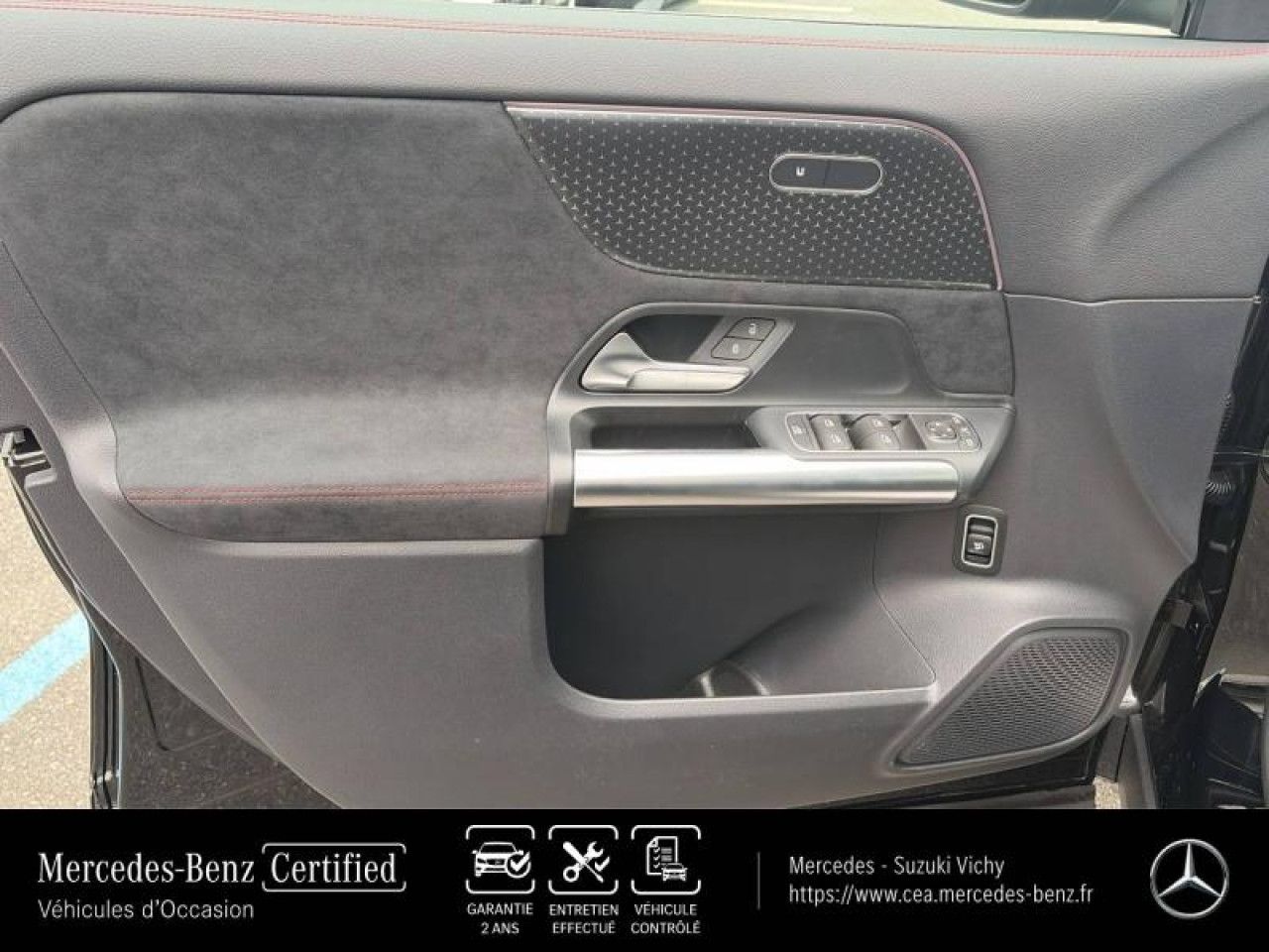 Photo du v&eacute;hicule 9 / 18