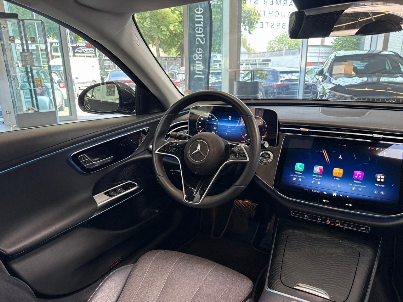 Mercedes-Benz E-Klasse – Bild 14