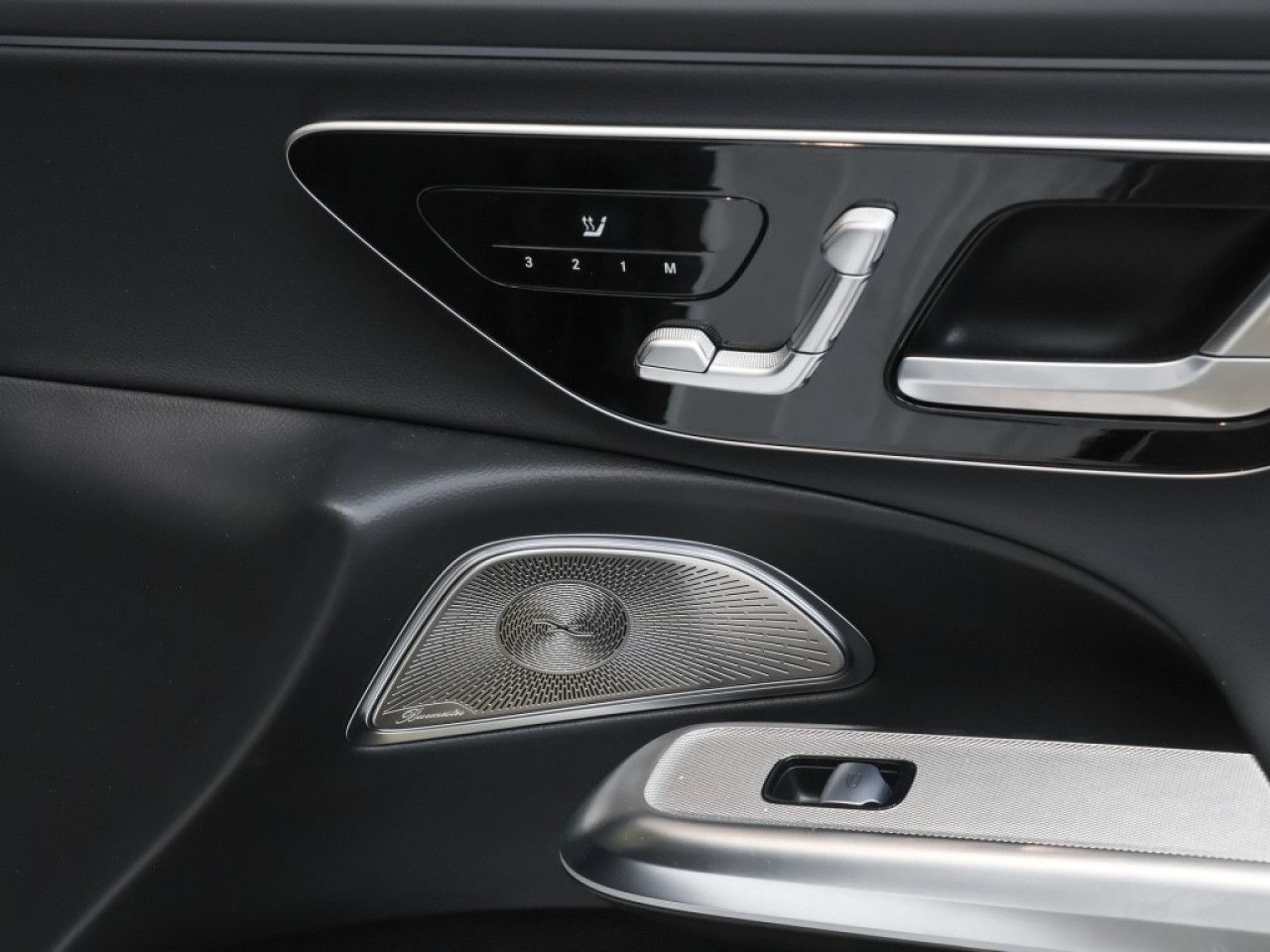 Mercedes-Benz E-Klasse – Bild 7