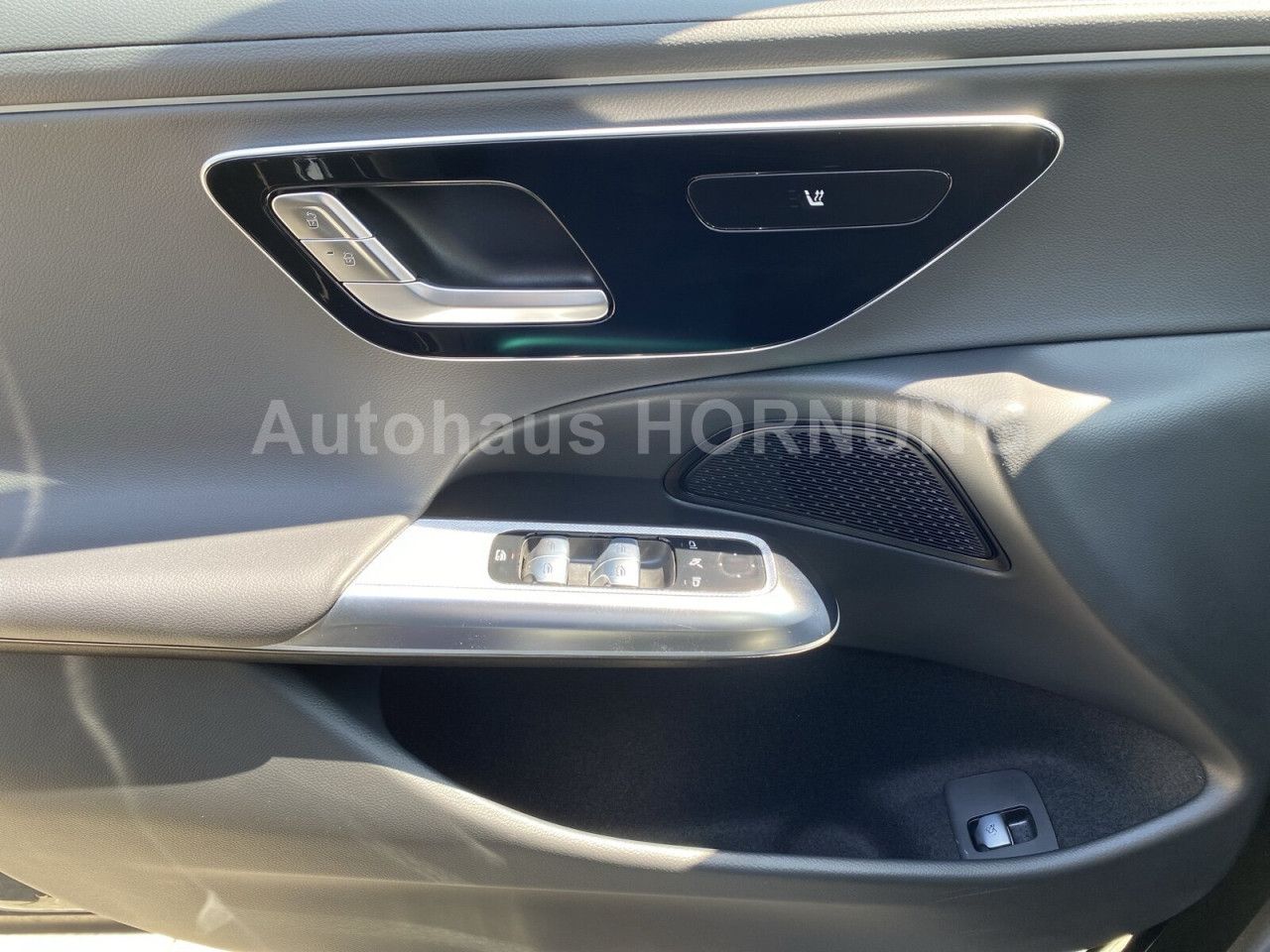 Mercedes-Benz E-Klasse – Bild 10