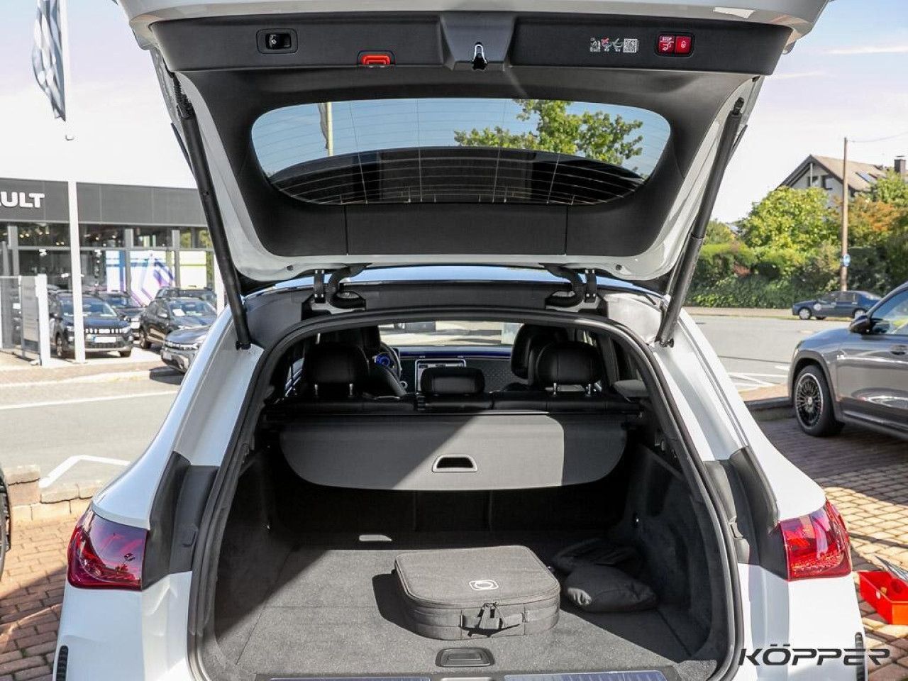 Mercedes-Benz EQE – Bild 10
