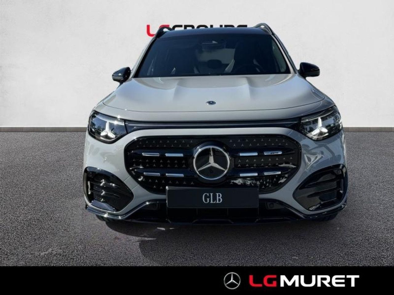 Photo du v&eacute;hicule 2 / 18