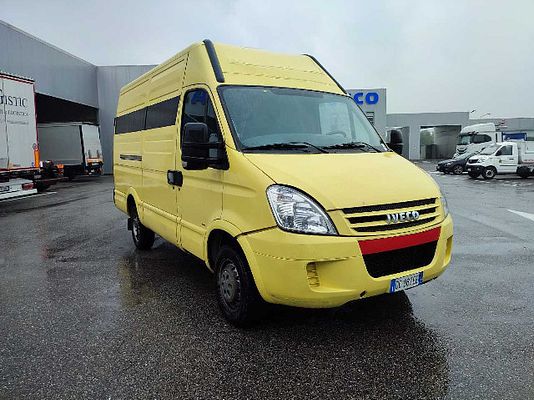 Immagine del veicolo 4 / 9