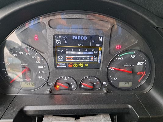 Vehicle image 13 / 15