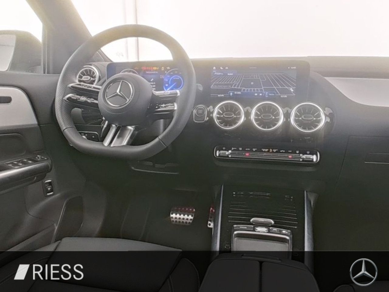 Mercedes-Benz EQA – Bild 4