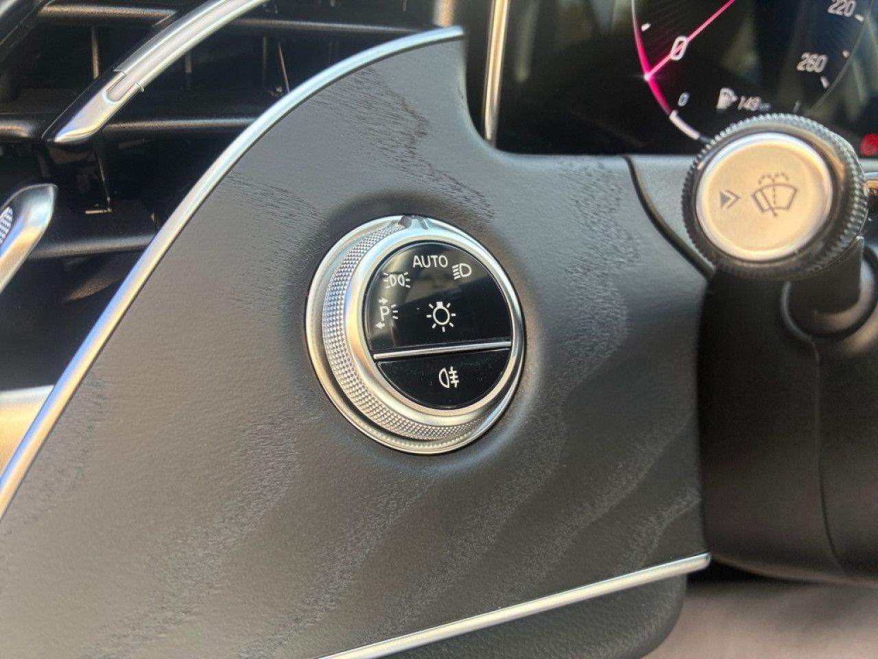 Mercedes-Benz E-Klasse – Bild 24