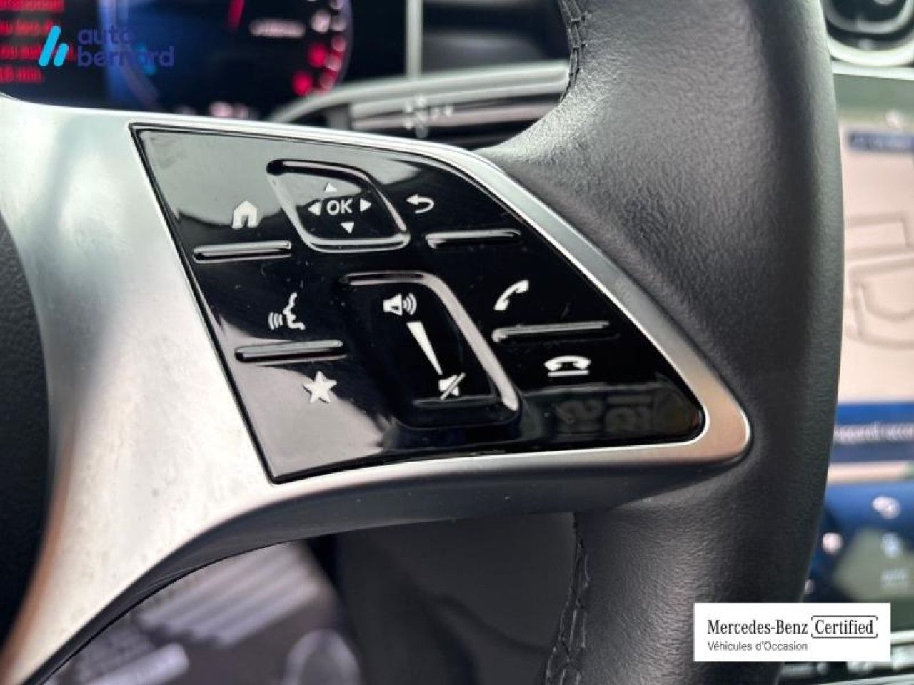 Photo du v&eacute;hicule 16 / 18