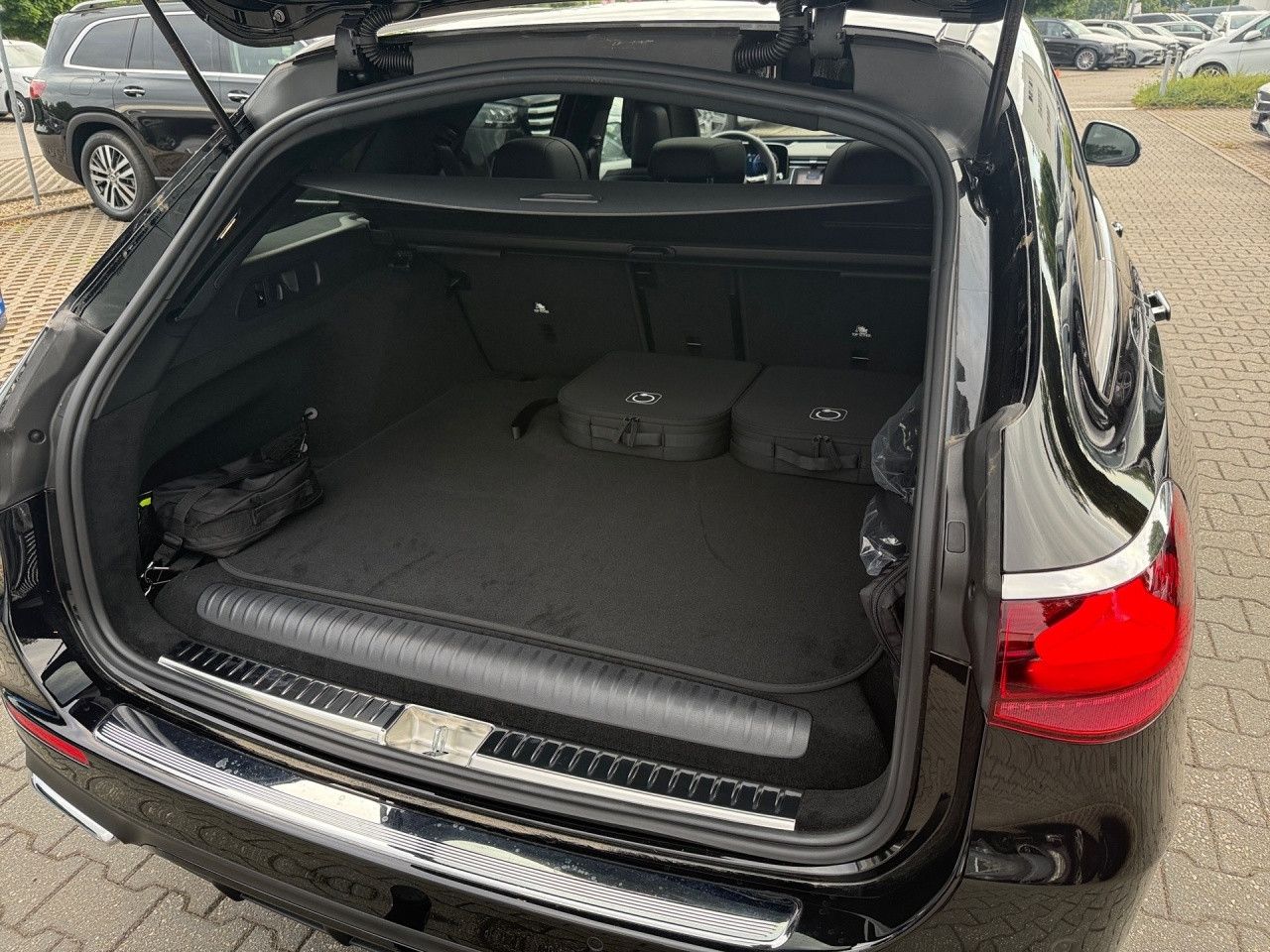 Mercedes-Benz E-Klasse – Bild 15