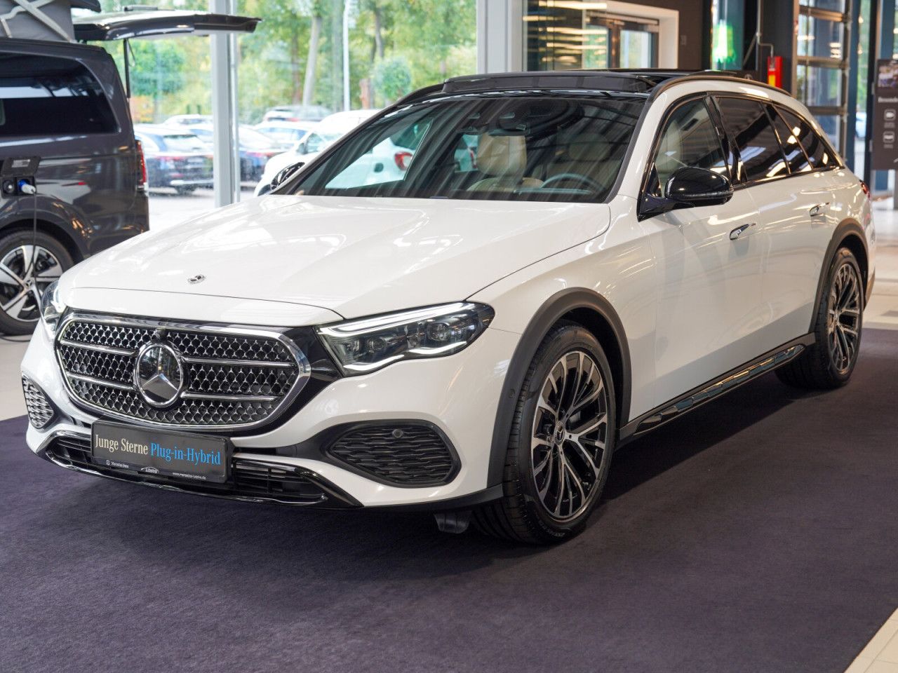 Mercedes-Benz E-Klasse – Bild 10