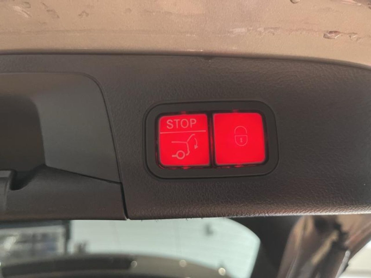 Photo du v&eacute;hicule 18 / 18