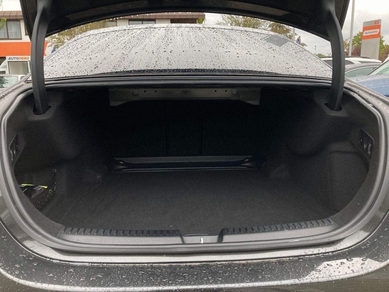Mercedes-Benz E-Klasse – Bild 15