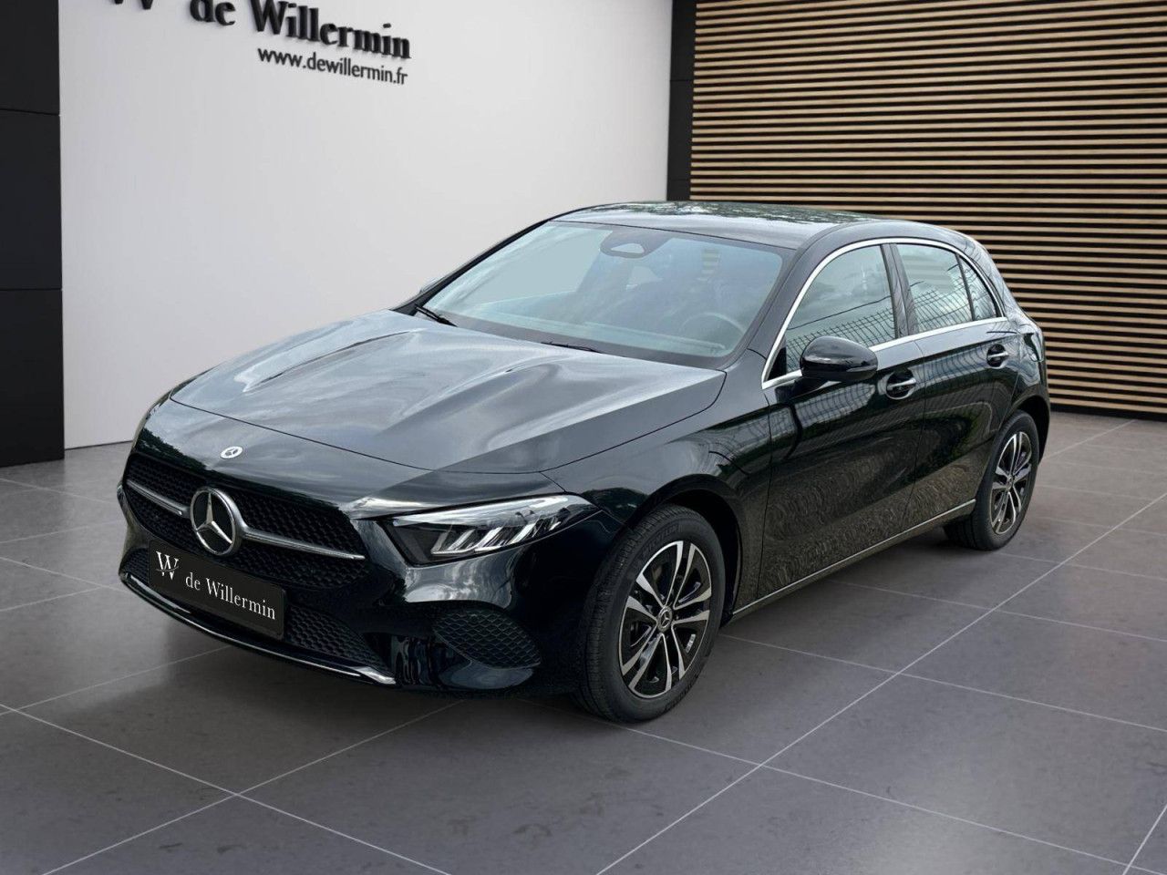 Photo du v&eacute;hicule 1 / 18