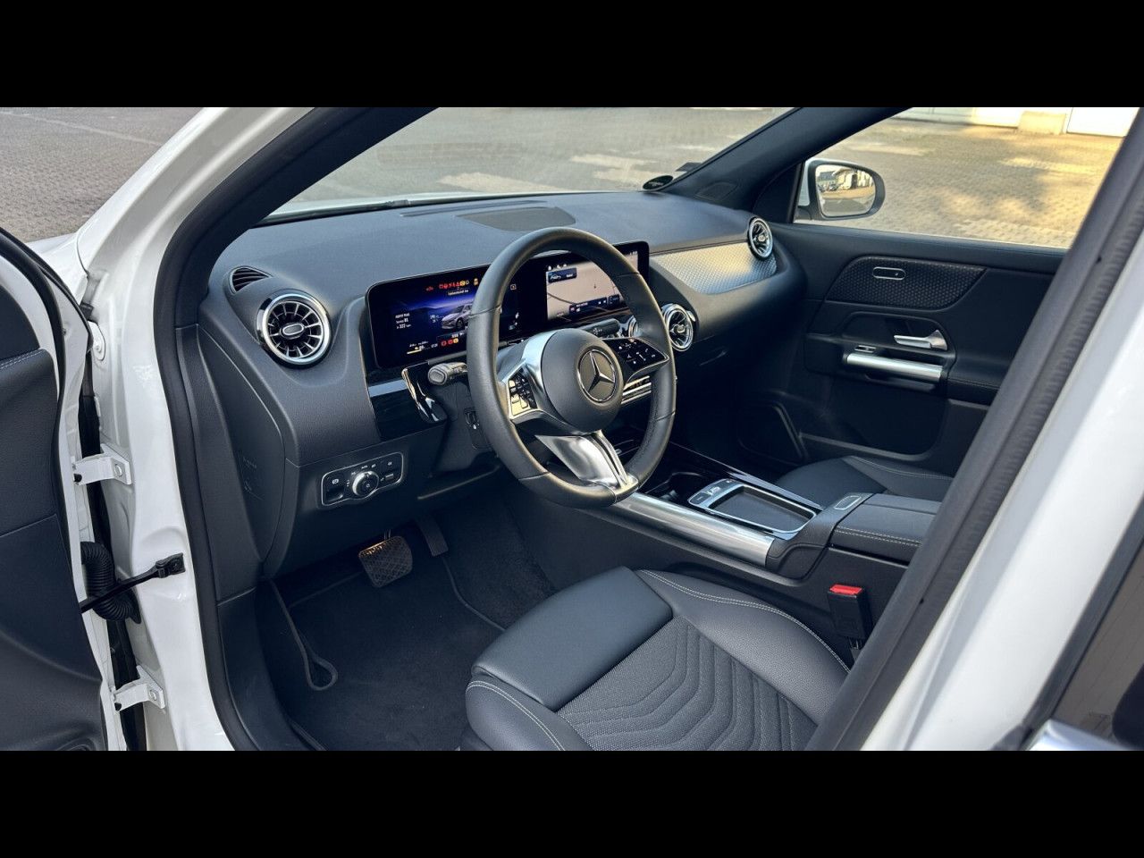 Mercedes-Benz EQA – Bild 9