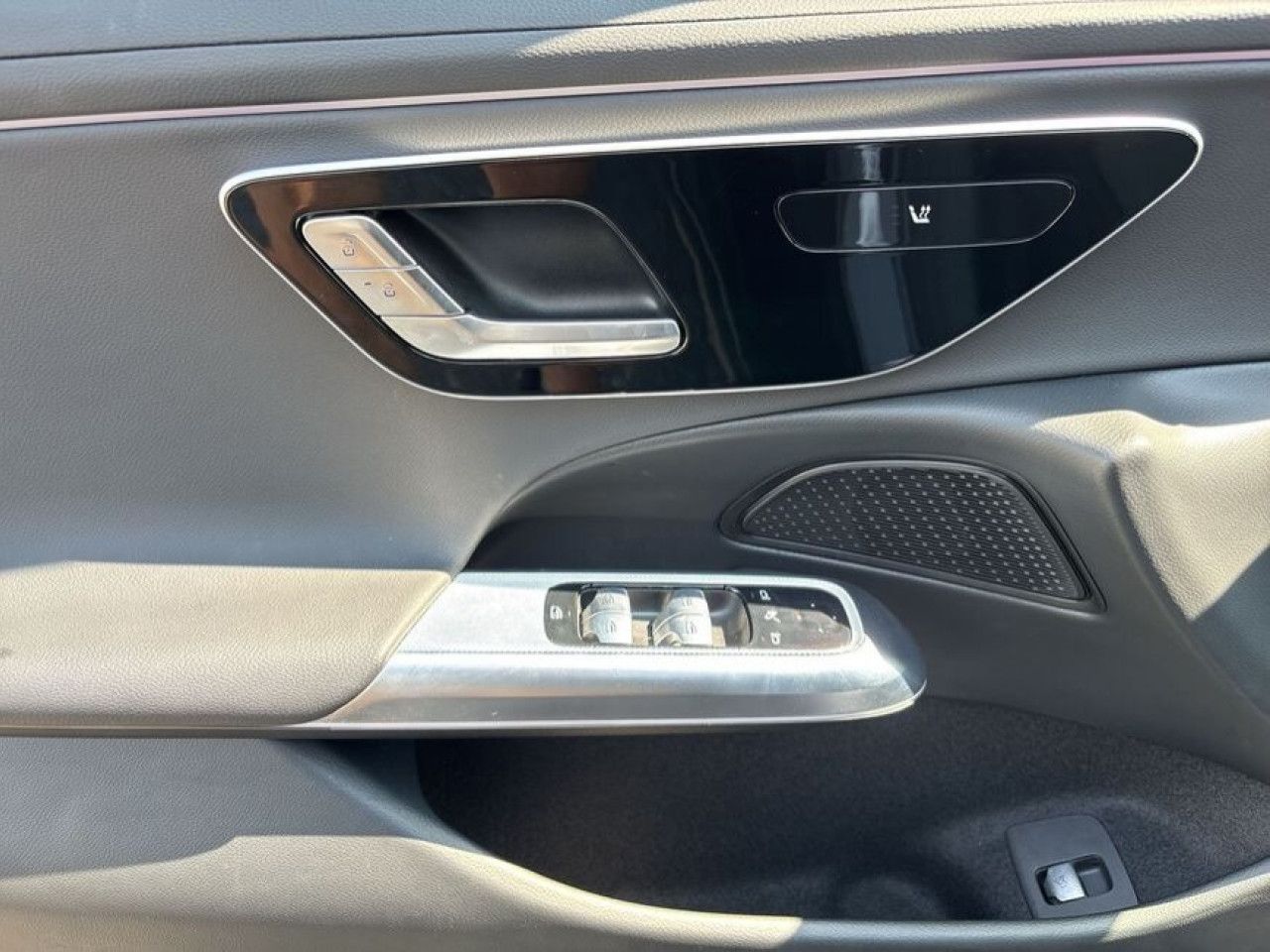Mercedes-Benz E-Klasse – Bild 19