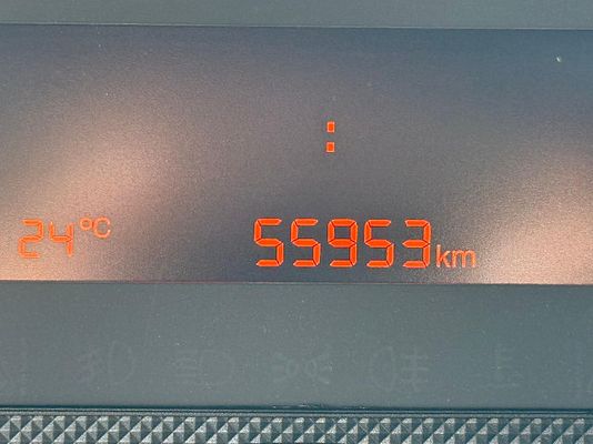 Vehicle image 7 / 12