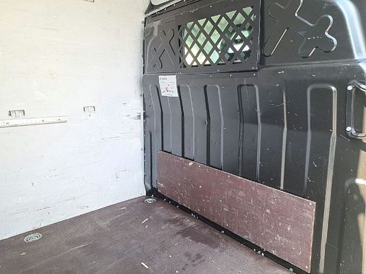Vehicle image 7 / 15