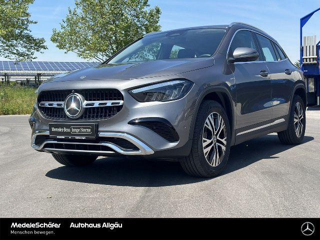 Mercedes-Benz GLA 220