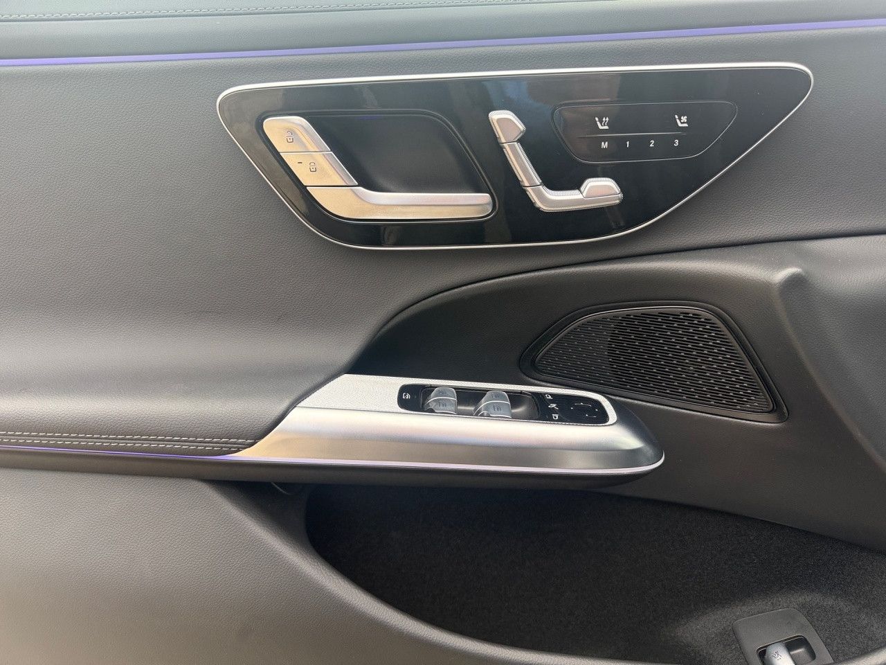 Mercedes-Benz E-Klasse – Bild 12