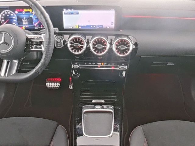 Mercedes-Benz CLA 220