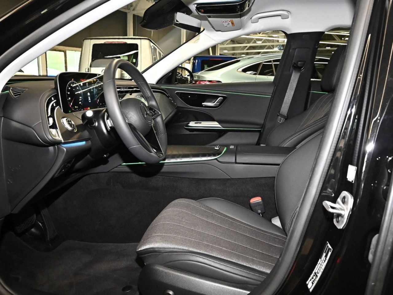 Mercedes-Benz E-Klasse – Bild 11