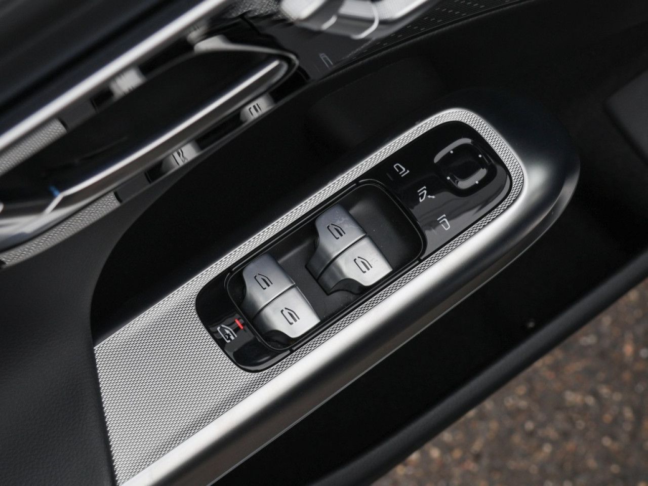 Mercedes-Benz E-Klasse – Bild 14