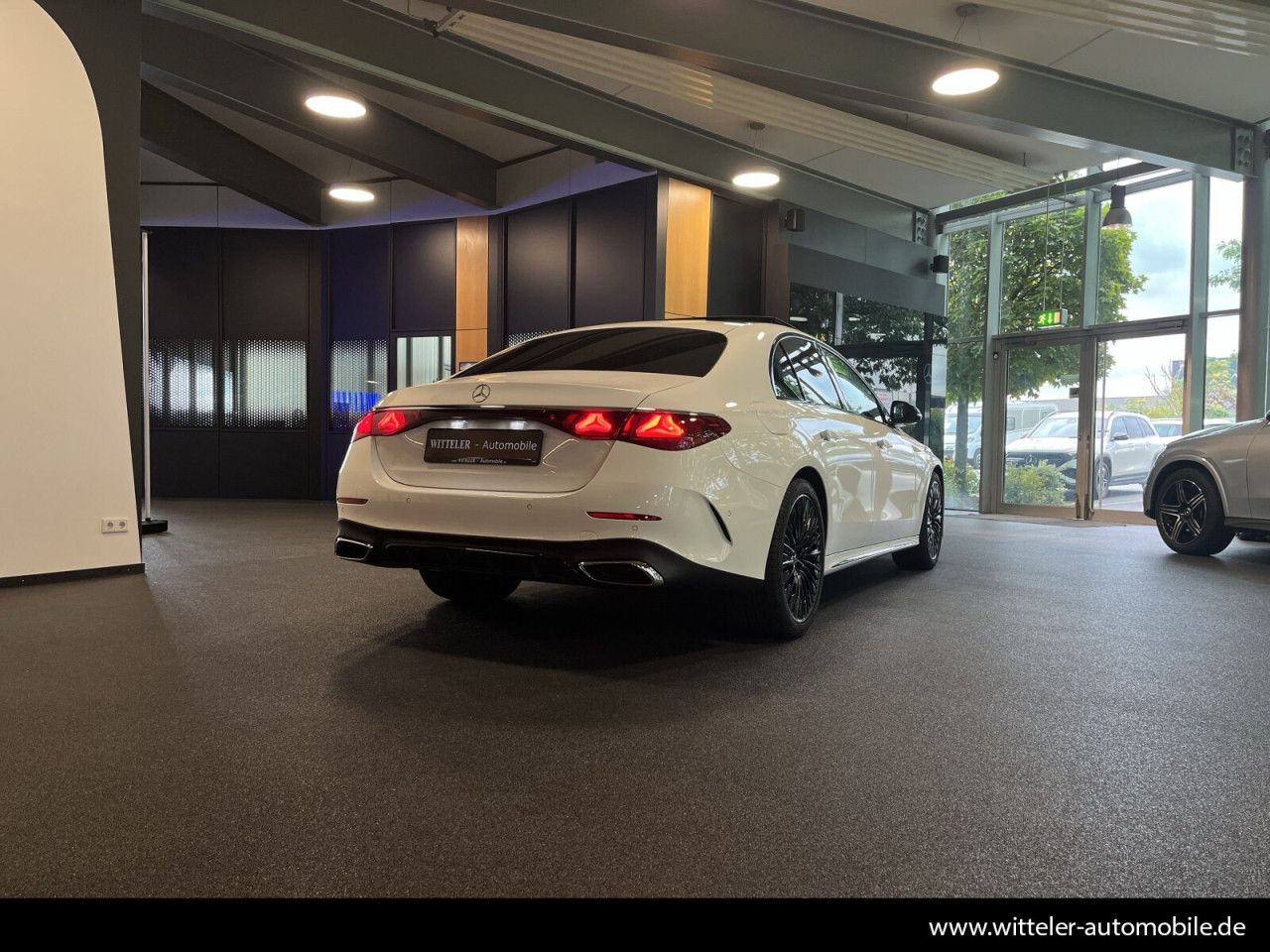 Mercedes-Benz E-Klasse – Bild 11
