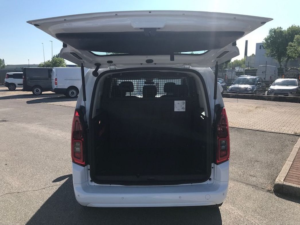 Opel | Combo cargo 1.5d 100cv d.cab. L2H1 c/clima mt6