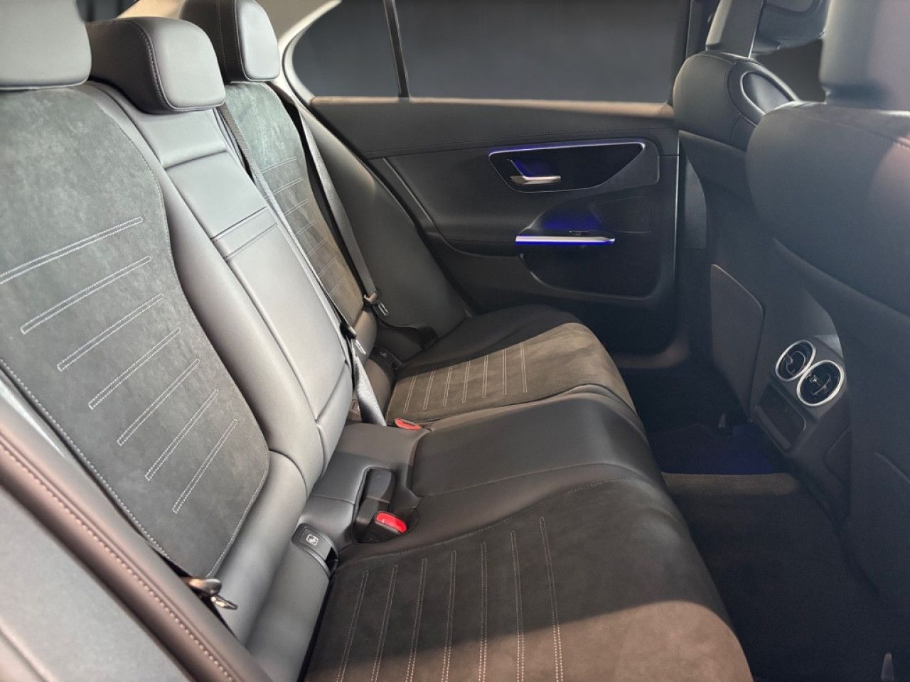 Mercedes-Benz C-Klasse – Bild 12