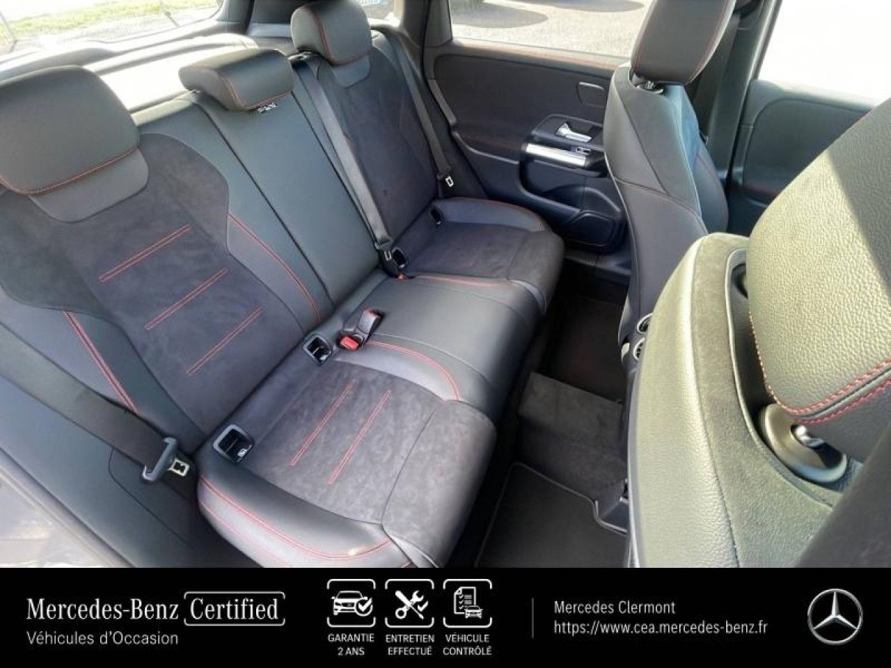 Photo du v&eacute;hicule 12 / 18