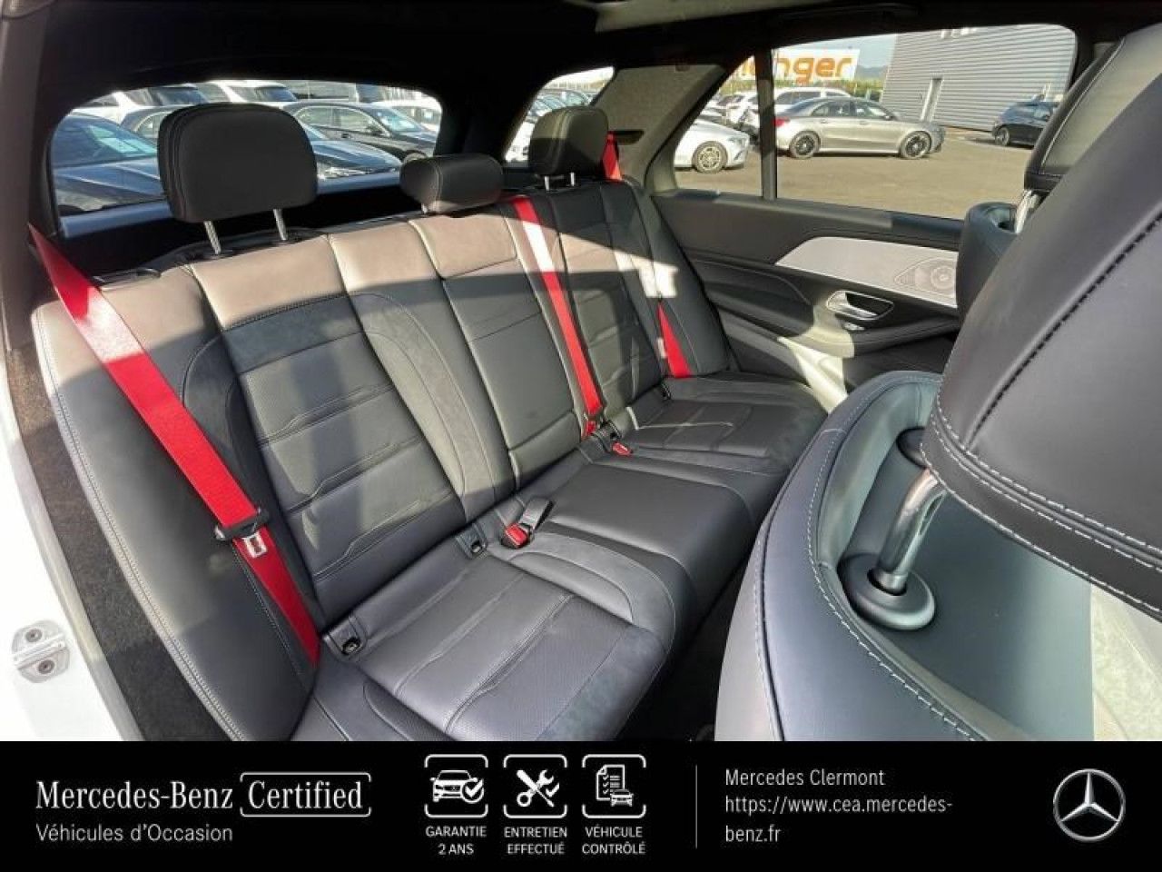 Photo du v&eacute;hicule 13 / 18