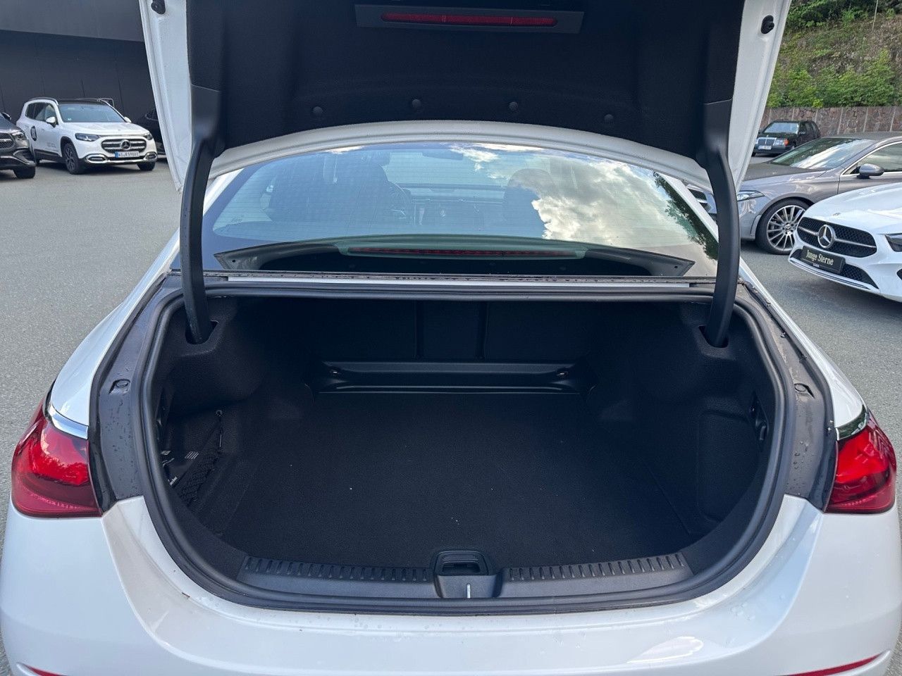 Mercedes-Benz E-Klasse – Bild 15