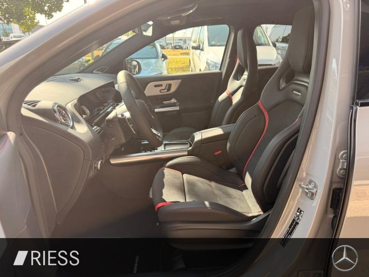 Mercedes-Benz GLA – Bild 2