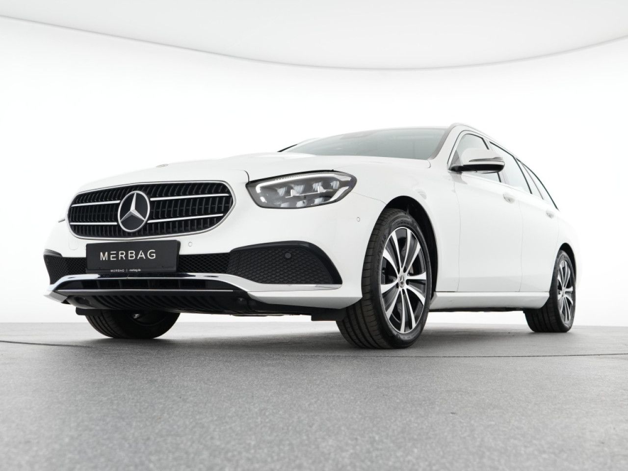 Mercedes-Benz E-Klasse – Bild 8
