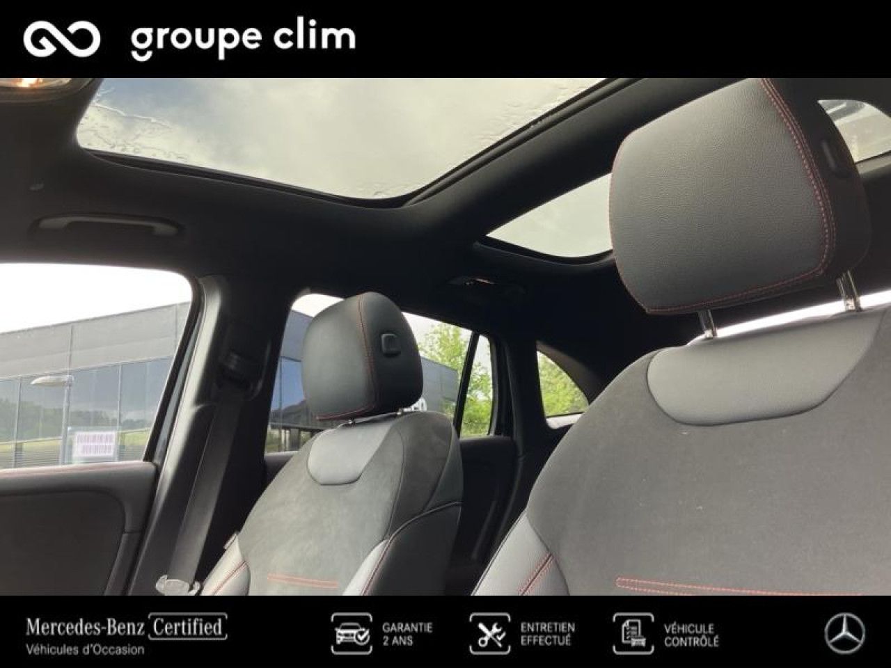 Photo du v&eacute;hicule 16 / 18