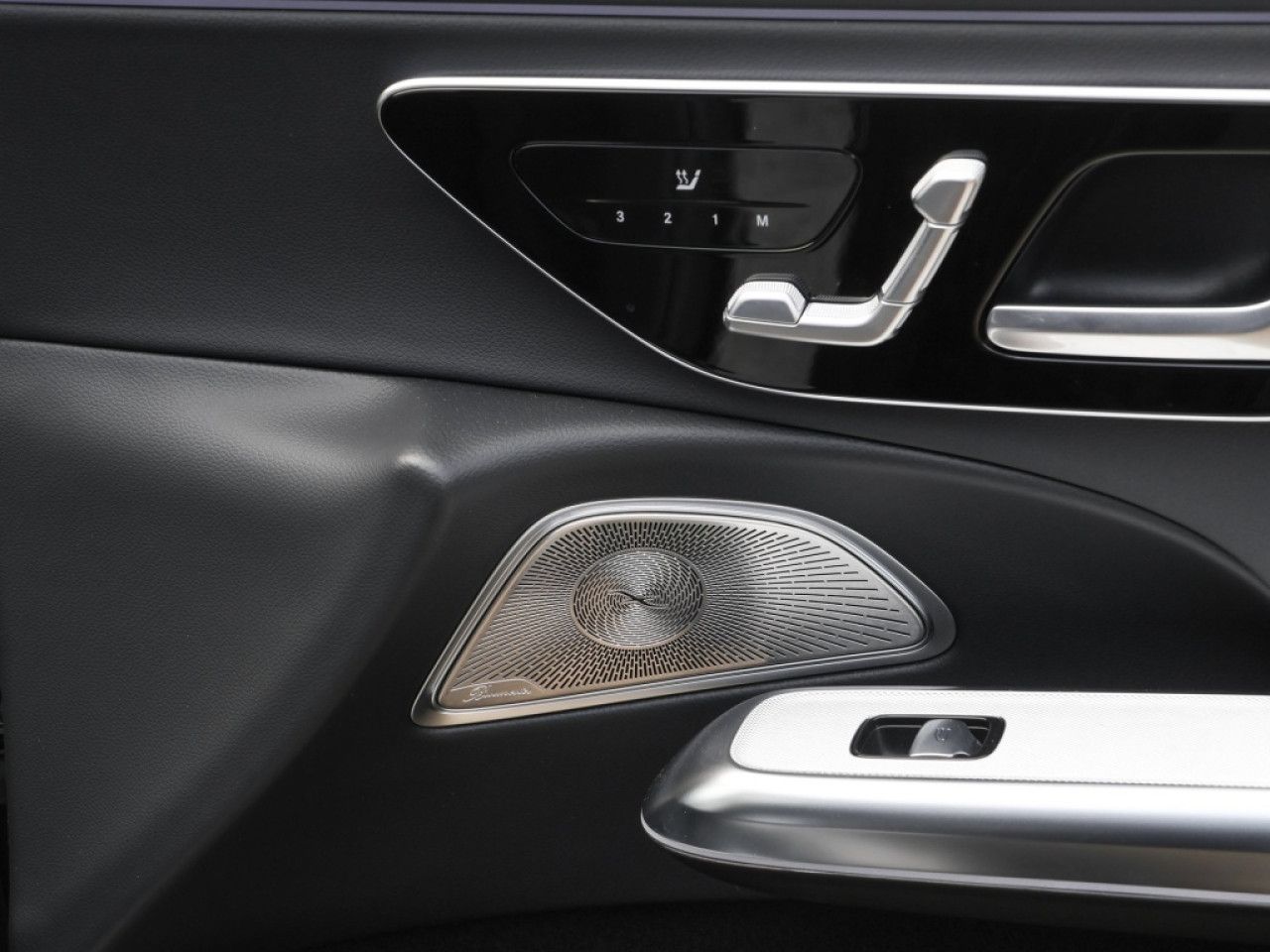 Mercedes-Benz E-Klasse – Bild 7