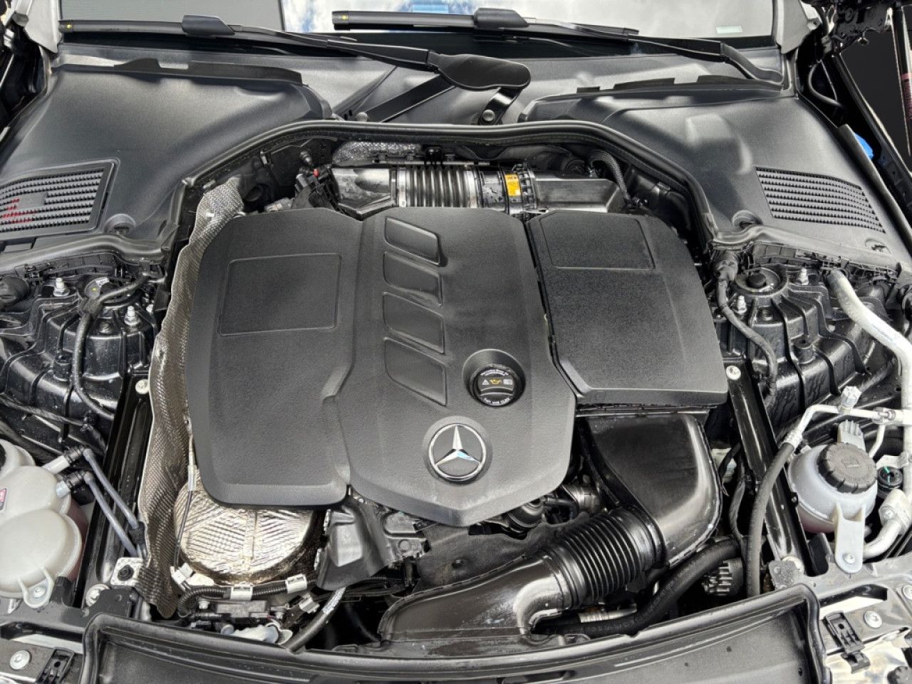 Mercedes-Benz C-Klasse – Bild 21