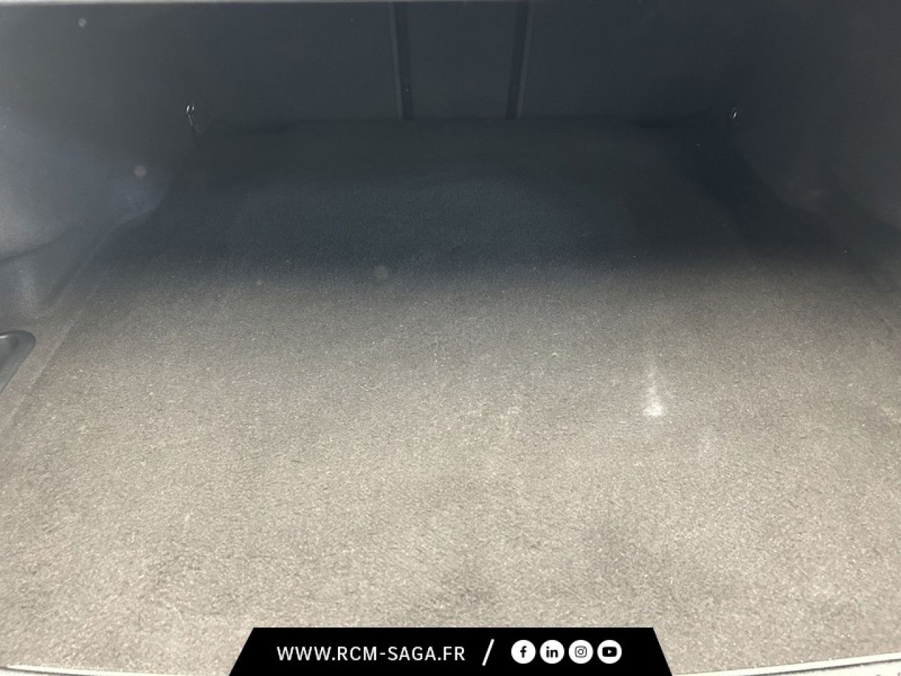 Photo du v&eacute;hicule 14 / 18