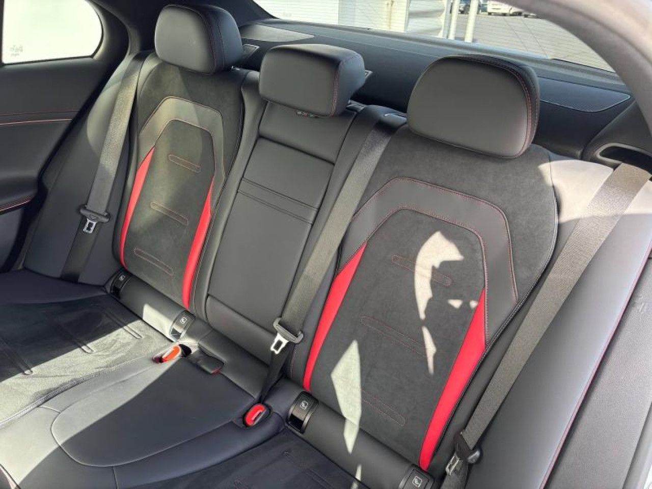 Photo du v&eacute;hicule 11 / 17