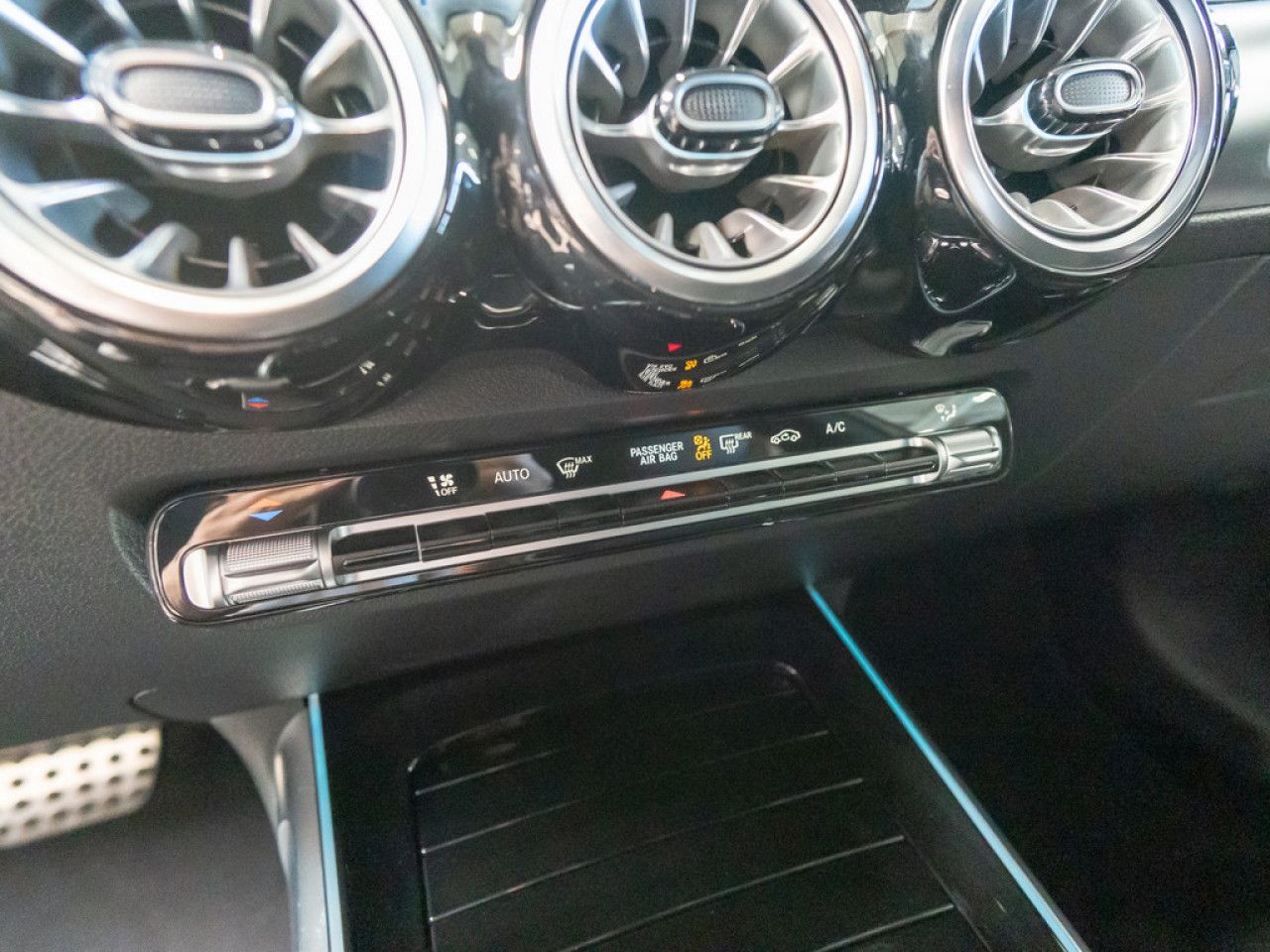 Mercedes-Benz GLB – Bild 11