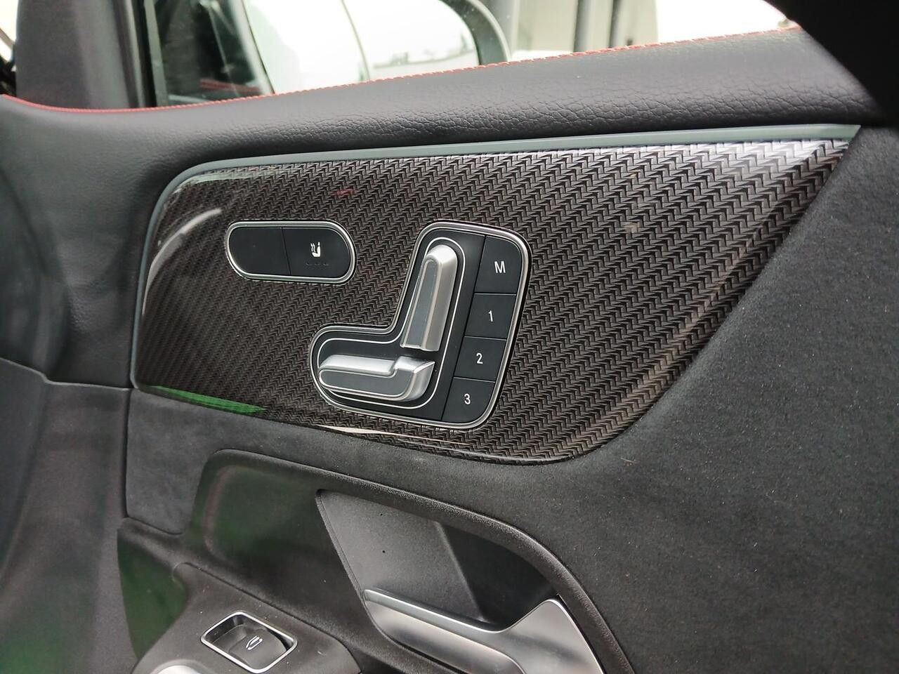 Zdjęcie pojazdu 19 / 24