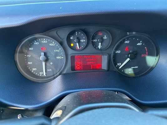 Vehicle image 17 / 17