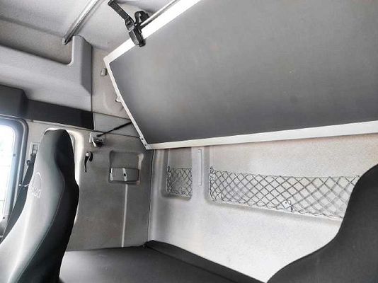 Vehicle image 10 / 14