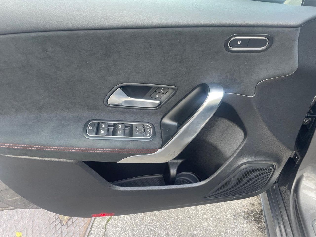 Fahrzeugbild 12 / 28