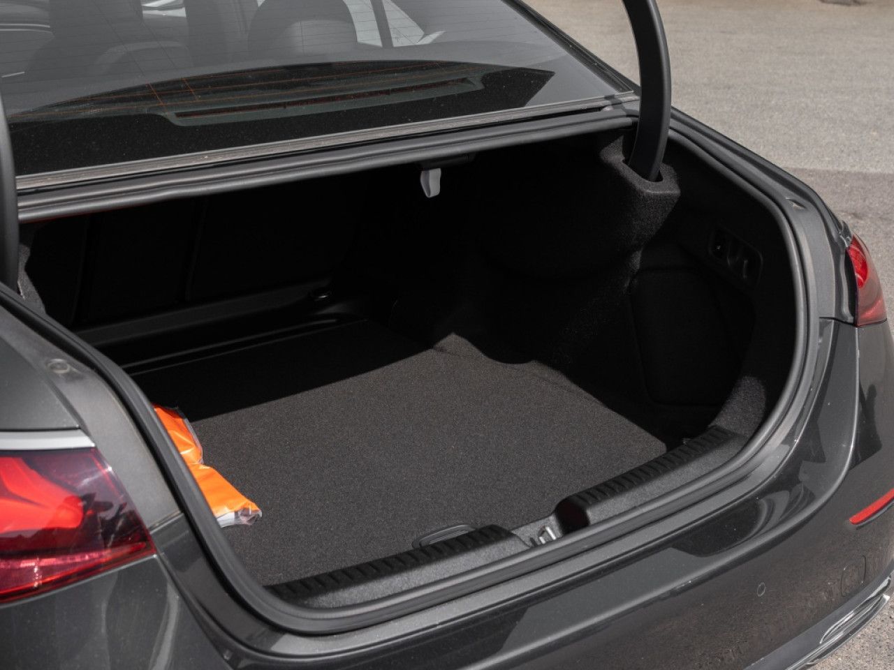 Mercedes-Benz E-Klasse – Bild 19