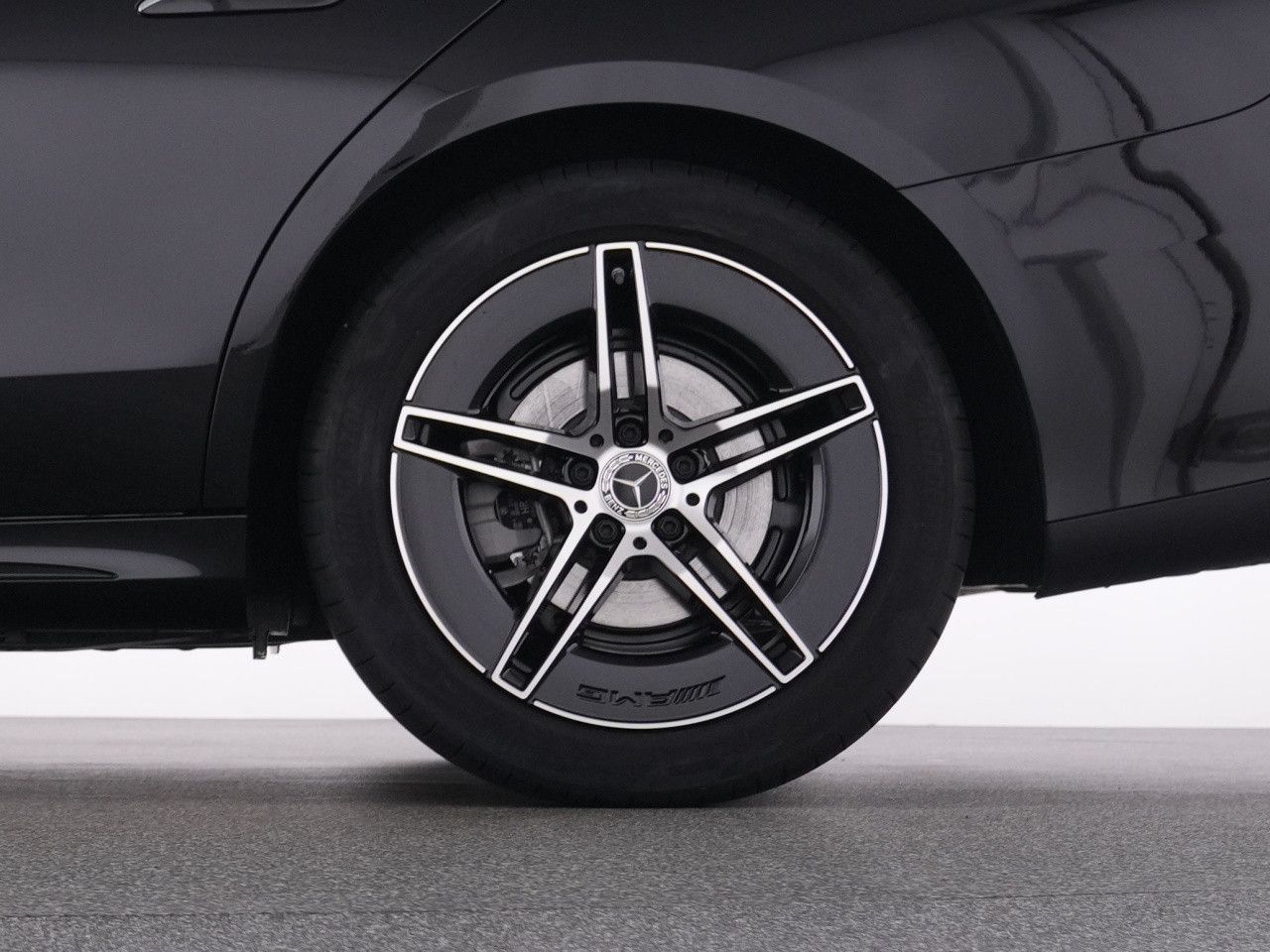 Mercedes-Benz E-Klasse – Bild 20