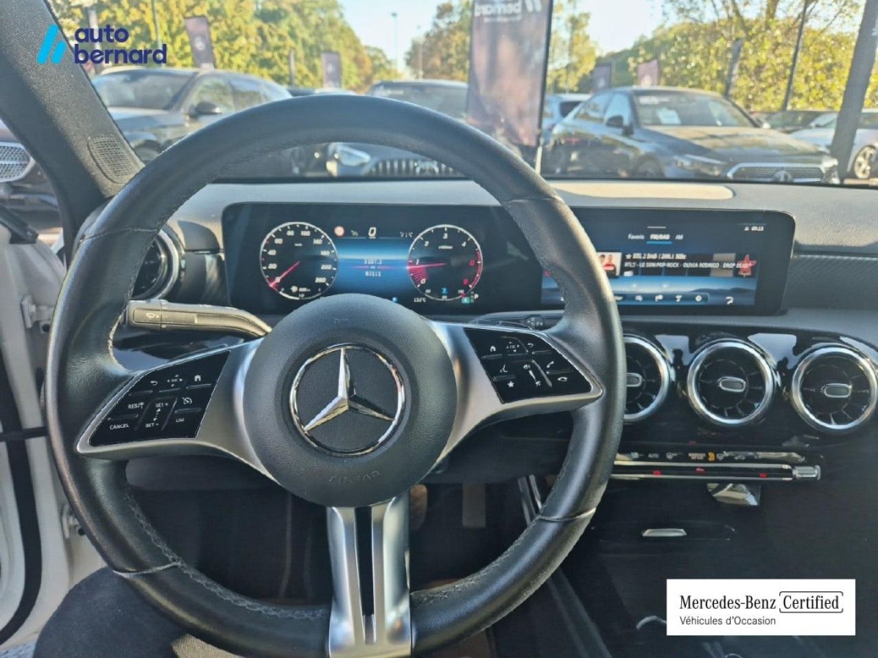Photo du véhicule 8 / 18