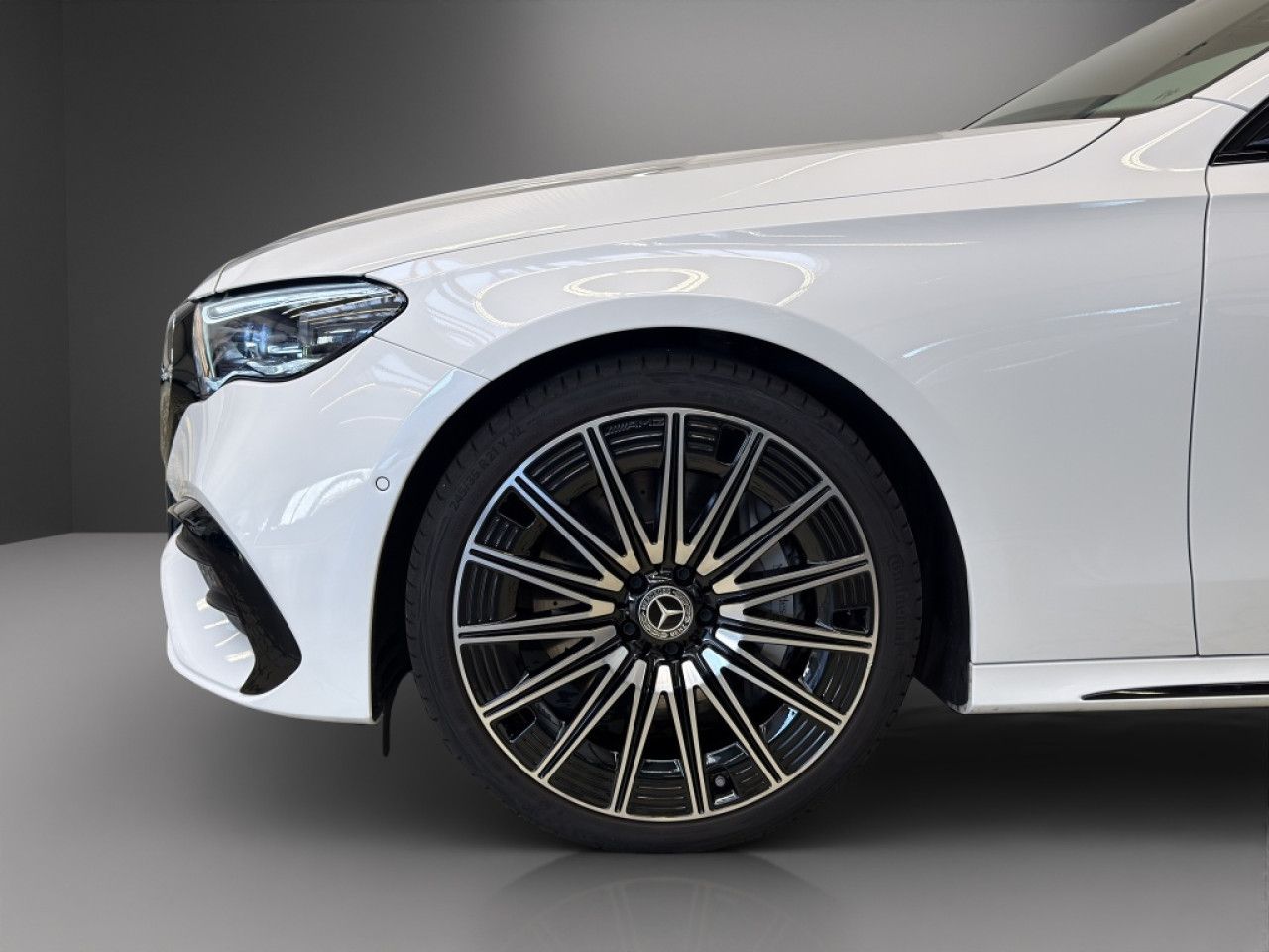 Mercedes-Benz E-Klasse – Bild 4
