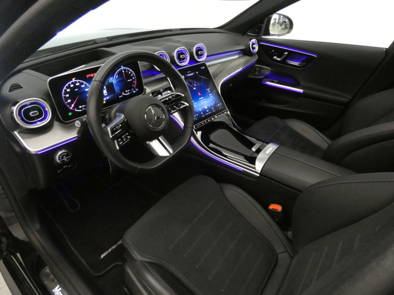 Photo du v&eacute;hicule 17 / 18